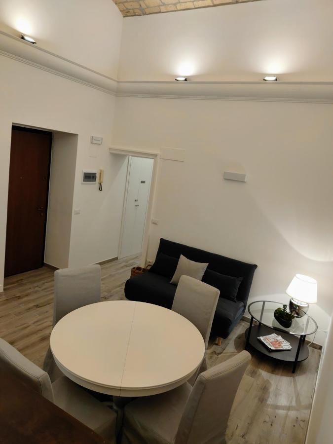 Christy Suite Elegante Appartamento Nel Centro Storico Di Anzio Dış mekan fotoğraf