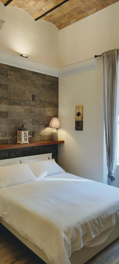 Christy Suite Elegante Appartamento Nel Centro Storico Di Anzio Dış mekan fotoğraf