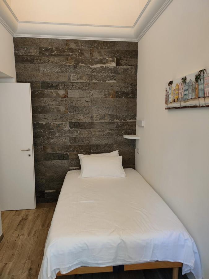 Christy Suite Elegante Appartamento Nel Centro Storico Di Anzio Dış mekan fotoğraf